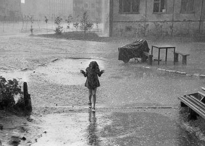 Картинки город, зонт, девушка, дождь, капли, ed gordeev, эдуард гордеев,  гордеев эдуард, питер, санкт-петербург - обои 1920x1200, картинка №217504