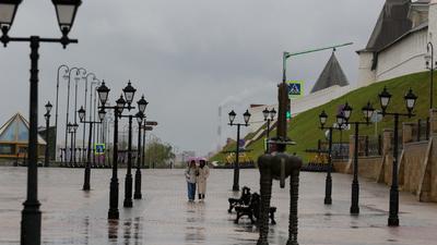 Ледяной дождь превратил улицы Казани в каток