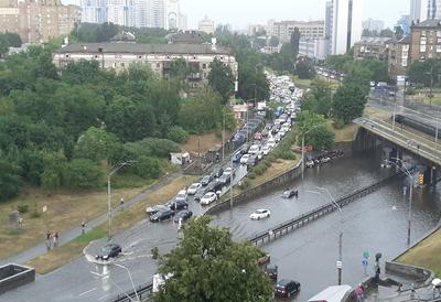 Киев снова накрыл дождьс градом фото и видео - 24 Канал
