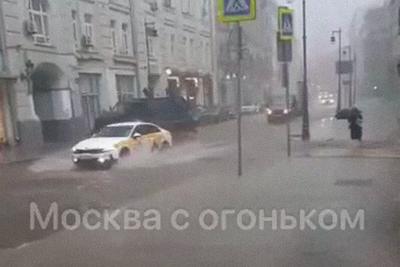 Сильные ливни в Москве 18 июля: что известно к этому часу, видео