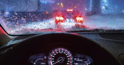 Почему стекла внутри автомобиля запотевают и как этого избежать /  Автомобили, транспорт и аксессуары / iXBT Live