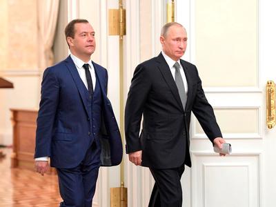 Дмитрий Медведев ушёл в отставку из-за несогласия с путинским вариантом  реформы Конституции