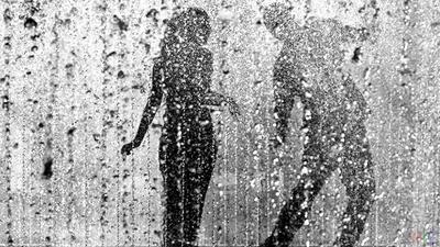 Купить и печать на заказ Картины Танцующая пара под дождем - Карандаш
