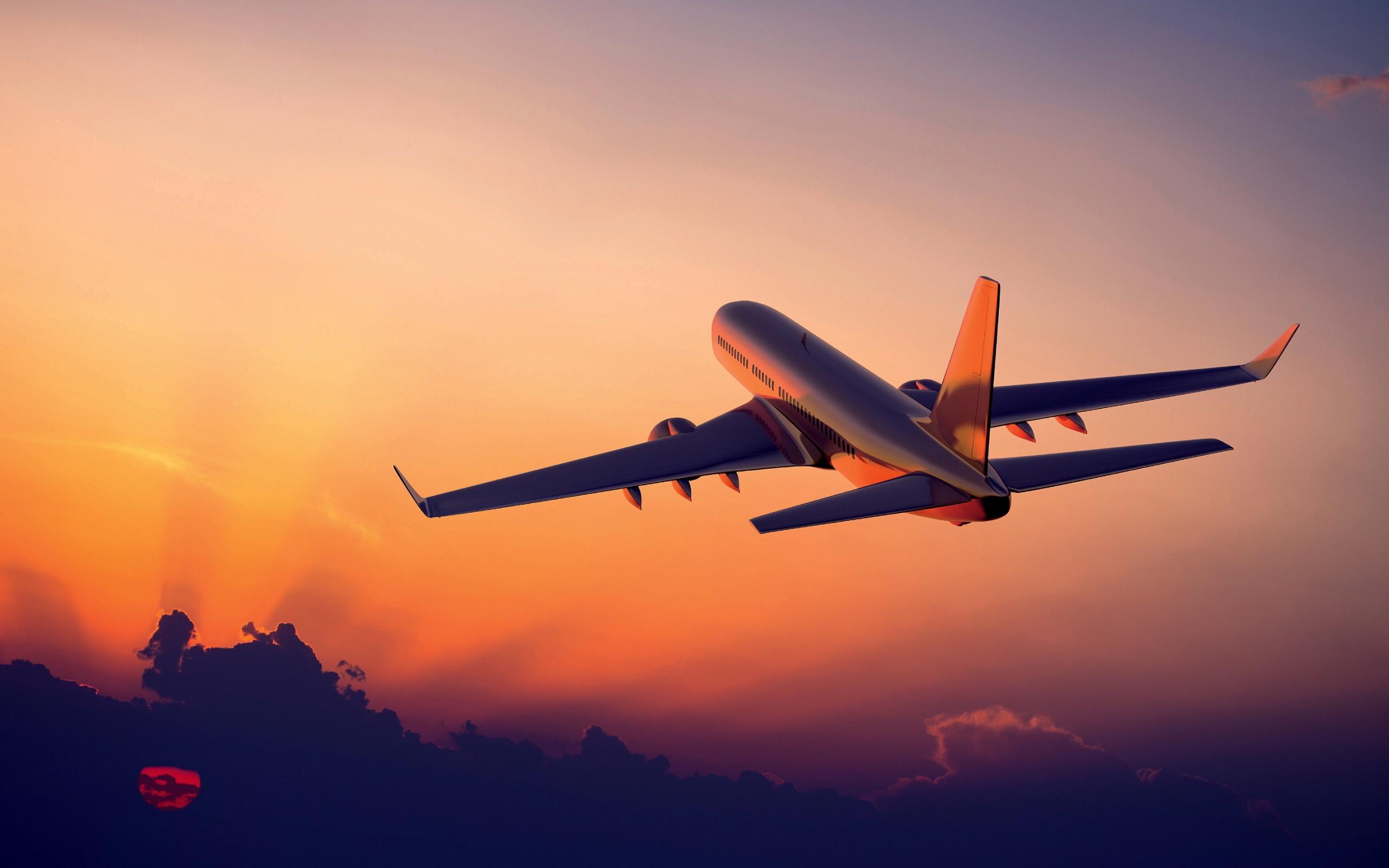 одноместный пассажирский самолет летящий над облаками в небе, фон,  справочный материал, аэрофотосъемка фон картинки и Фото для бесплатной  загрузки