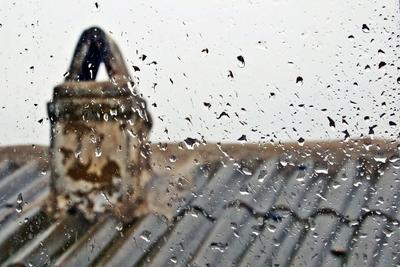 Скачать обои дождь, окно, поручень, rain, window разрешение 1600x900 #4258
