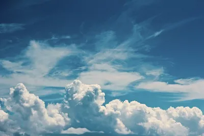 Облачно Голубое Небо Абстрактный Фон, Фоне Голубого Неба С Облаками  Крошечных, 3D-рендеринга Фотография, картинки, изображения и  сток-фотография без роялти. Image 63360827