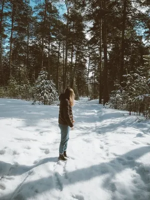 Девушек зимой со снегом (37 фото)
