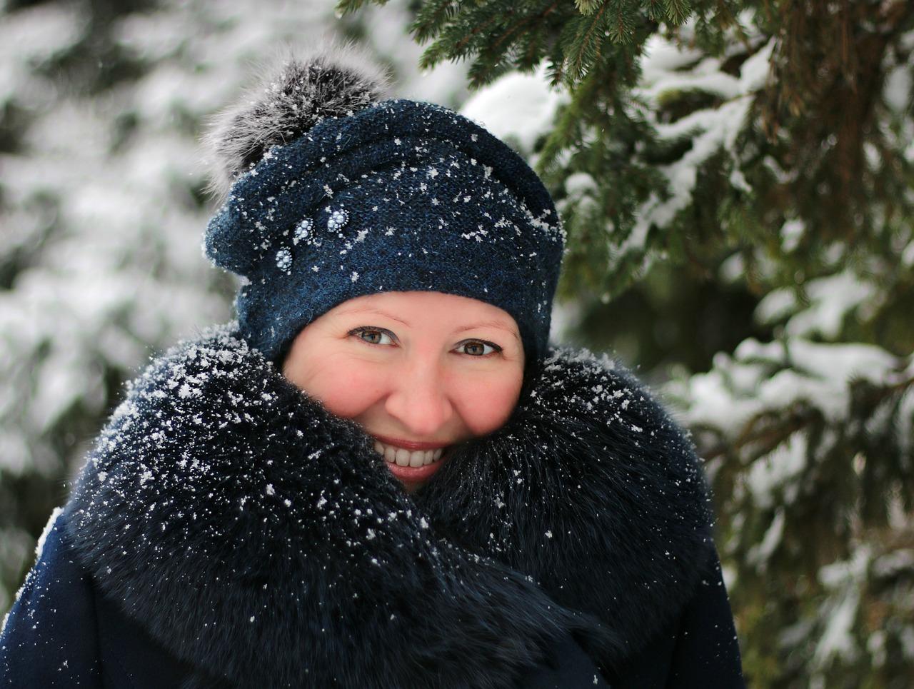 зимняя фотосессия, девушка в снегу, девушка зима, красивые девушки зимой,  девушка брюнетка зима, Свадебный фотограф Москва