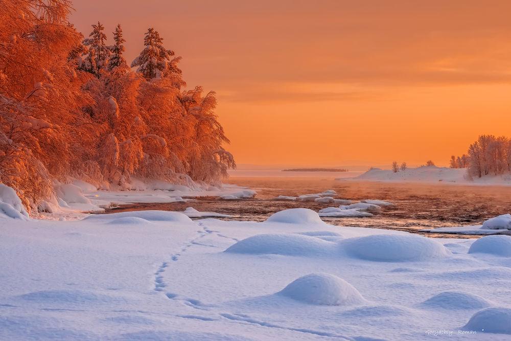 Обои на рабочий стол Природа зимой в Заполярье, фотограф Роман Горячий,  обои для рабочего стола, скачать обои, обои бесплатно