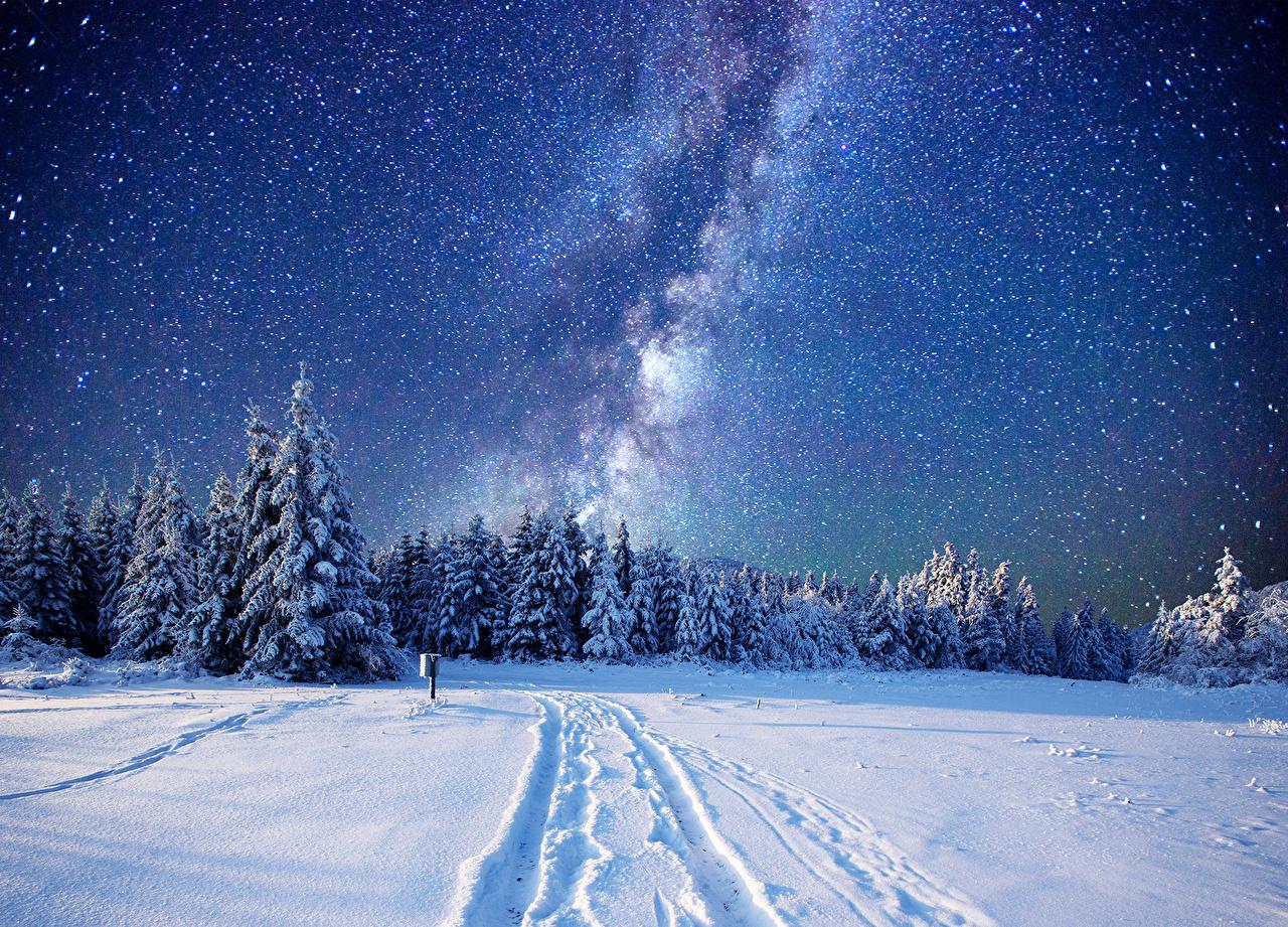 Красивое неоновое небо ночью, красиво…» — создано в Шедевруме