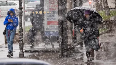Погода: дождь со снегом и опасная ситуация на дорогах - LRT