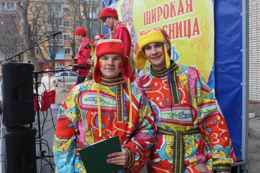 Проводы зимы: как праздновали Масленицу в советское время - MySlo.ru