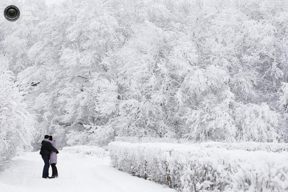 зимняя фотосессия, зимние фотографии, зима, снег, влюбленные зимой,  Свадебный фотограф Москва