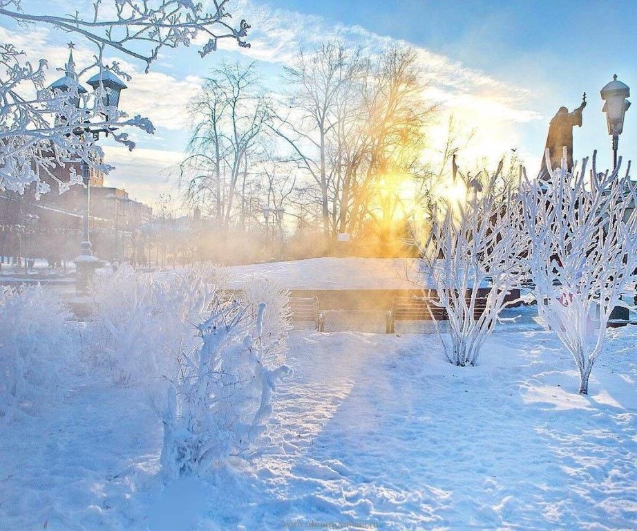 Не хочет уходить от нас зима! А это значит, что можно еще зимние фотографии  показывать 😉 Прогуляемся по Царицыно? #rus_places… | Instagram