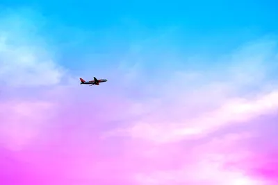 Фотография красивых самолетов в форматах JPG, PNG и WebP | Красивые  самолетов в небе Фото №952144 скачать