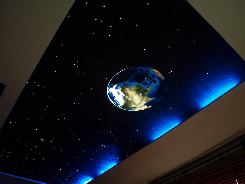 Натяжной потолок звездное небо с монтажом – заказать в Москве, цена за м2,  фото