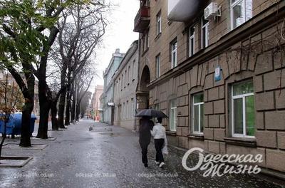 Непогода в Одессе: ливень затопил несколько улиц - YouTube
