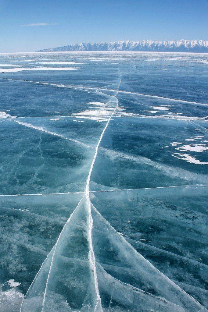 Озеро байкал зимой, замёрзшее озеро…» — создано в Шедевруме