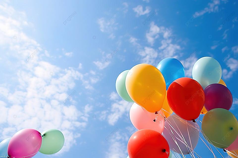 Цветные Воздушные Шары В Небе — стоковые фотографии и другие картинки  Воздушный шар - Воздушный шар, Воздушный шарик, Авиакосмическая  промышленность - iStock