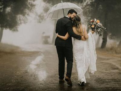 Свадьба в дождь – ищем преимущества и варианты выхода из ситуации