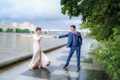 Свадебная фотосессия в Праге под дождем