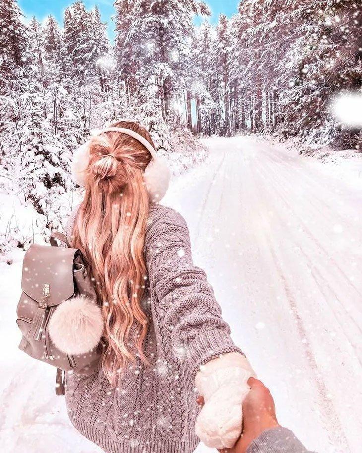 девушка зима много снежинок Стоковое Фото - изображение насчитывающей  способ, сторона: 11878110
