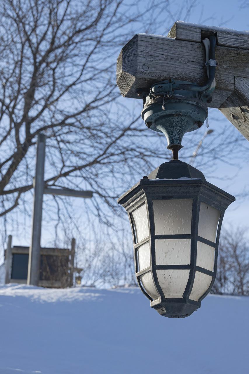 путь по снегу, уличный фонарь, улица, зима фон картинки и Фото для  бесплатной загрузки