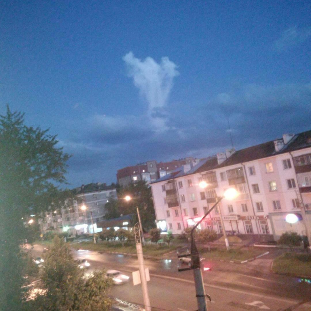 В небе над Киевом пролетел \"ангел\" (фото) - ria-m.tv. РІА-Південь