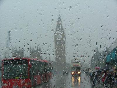 Лондон затопили проливные дожди: «Нам нужны подводные лодки» - KP.RU