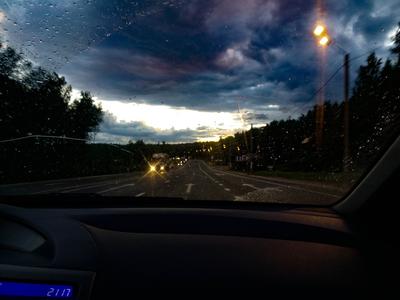 5 способов сделать так, чтобы во время дождя в машине не потели окна -  АвтоВзгляд