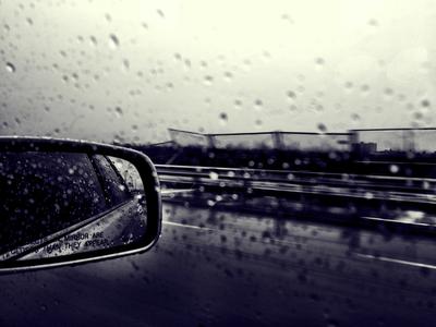 Дождь из окна машины - 50 фото