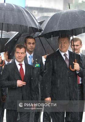 Медведев промок под дождем и встретился с ковбоями (AFP, Франция) |  18.01.2022, ИноСМИ