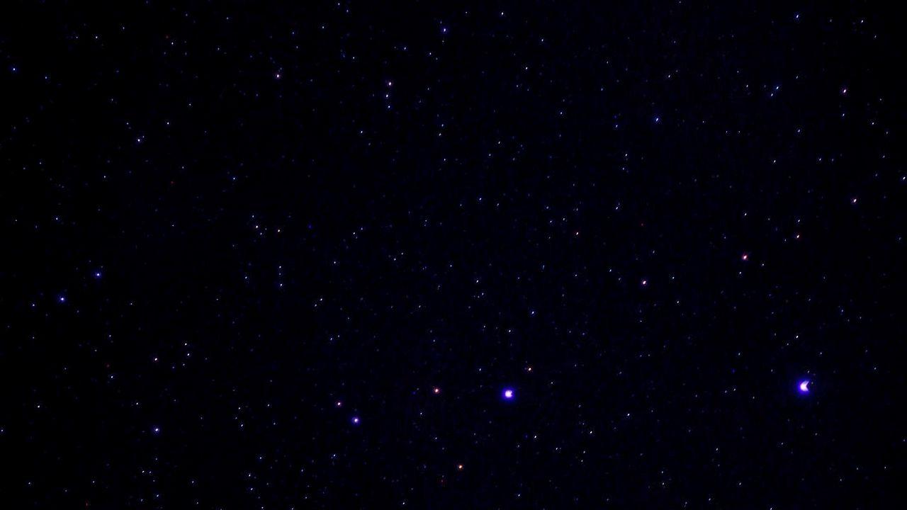 Голубое Ночное Небо Звездами Ночное Небо Обои Вселенная Ночного Неба  стоковое фото ©background.CC 541556470