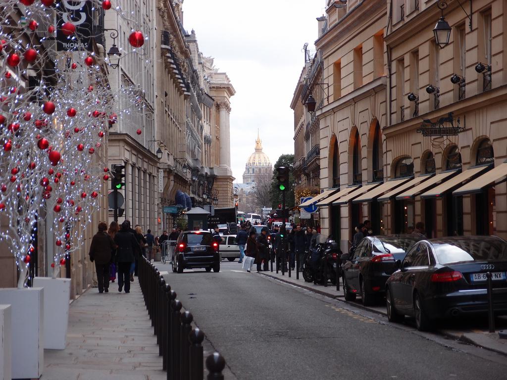 Пазл «Новогодний Париж» из 180 элементов | Собрать онлайн пазл №270250