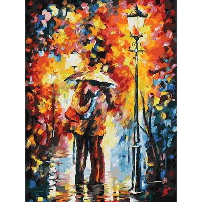 Молодые пары поцелуев под дождем во время зимних отдыхов покупки 2  любовника, нежные моменты во время сезона падения любви Стоковое Фото -  изображение насчитывающей падение, битник: 170902736