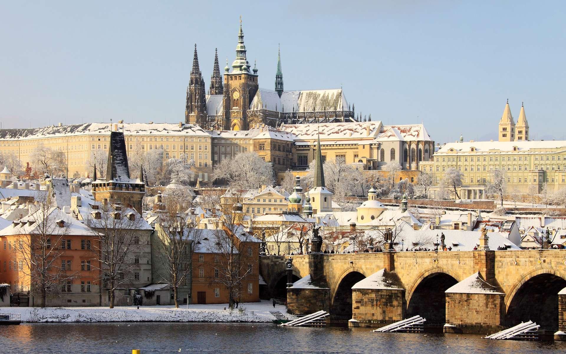 Дороги Мира - Новогодняя Чехия! Встречайте Новый год в волшебной Праге 🎉 ⠀  ✓ Даты 28, 29, 30 декабря ✓ Длительность от 5 дней ✓ Стоимость от 35 000 ₽  ⠀ ☝️
