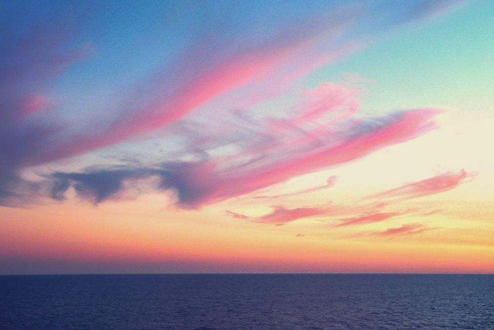Фотообои Розовое небо с облаками артикул O-029 купить в Оренбург|;|9 |  интернет-магазин ArtFresco