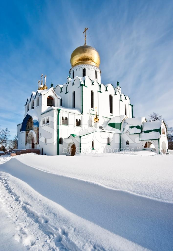 Фото Церковь Россия Torzhok, Tver region тумане зимние Снег Дома
