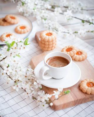 Доброе утро красивые картинки кофе море и цветы юмор любимая любимый  эстетика инстаграм сторис | Зимние цитаты, Кофе, Утренние цитаты