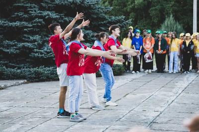 Школьники из ЛНР отдыхают в оздоровительных лагерях Волгоградской области |  Телеканал “Волгоград 1”
