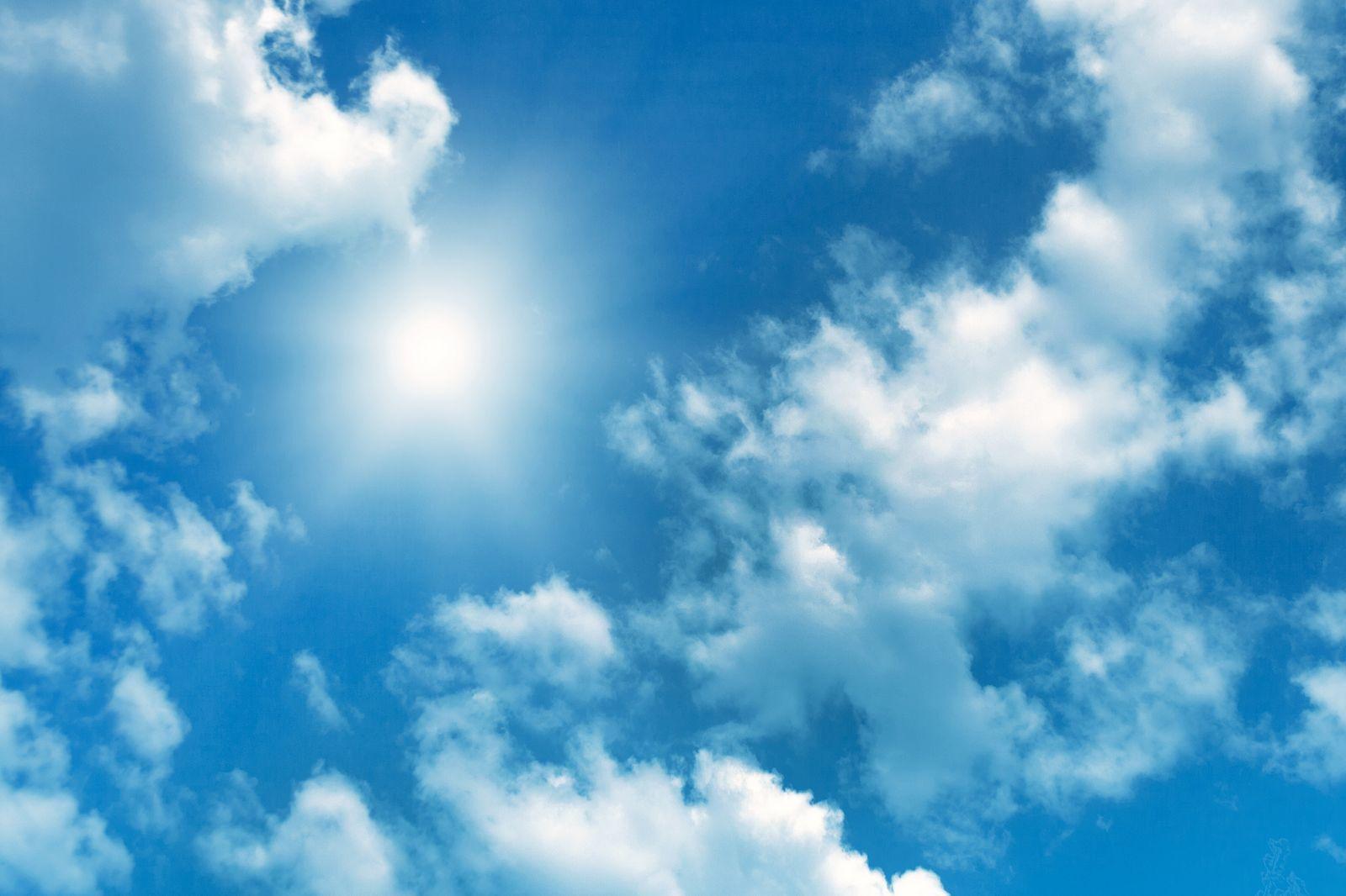 Голубое небо с небольшими облачками — картинка с высоким разрешением  5184×3456 — Abali.ru