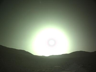Рассвет на марсе, реалистично, …» — создано в Шедевруме