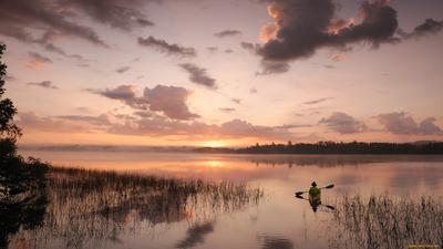 Рассвет на озере | Пикабу