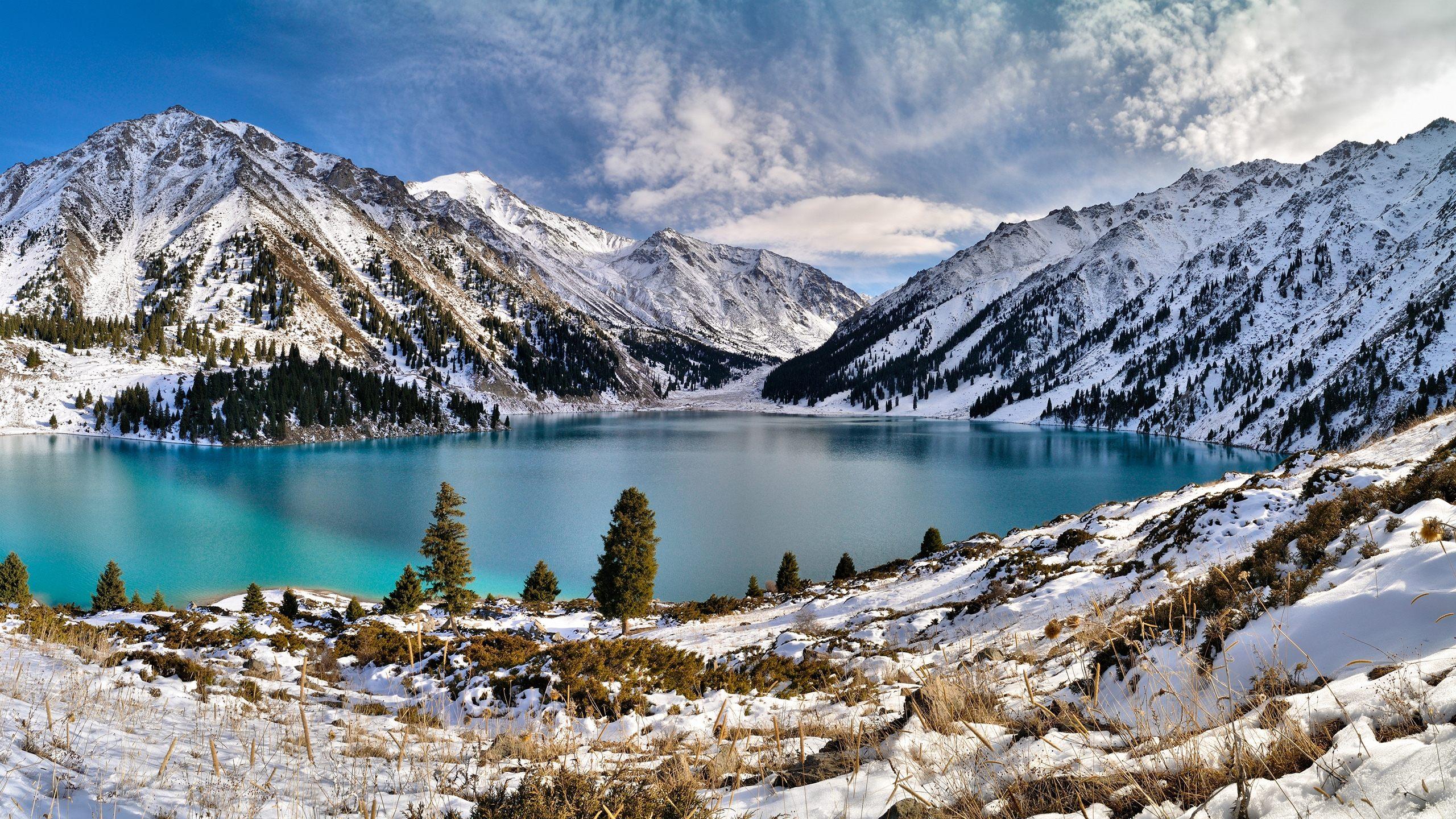 Картинки горы, зима, красивые, небо, ночь, природа, снег, широкоформатные -  обои 2560x1600, картинка №133620