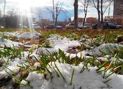 Снег весной - возможность слепить красивого снеговика | Новости Крымского  района | Дзен