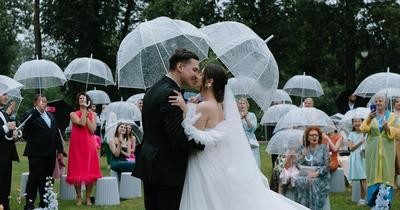 свадьба в дождь
