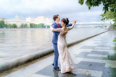 Приметы на свадьбу 2020: что означает дождь и гроза