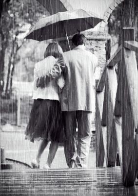 Купить репродукцию картины Влюбленная пара под дождем в осеннем парке