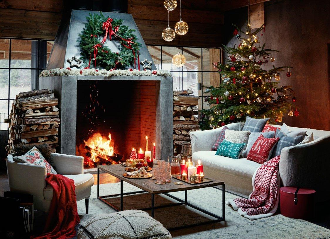 Открытый камин, дрова и огонь, теплые, холодный зимний вечер, в уютном доме  Стоковое Изображение - изображение насчитывающей крыто, энергия: 164085621
