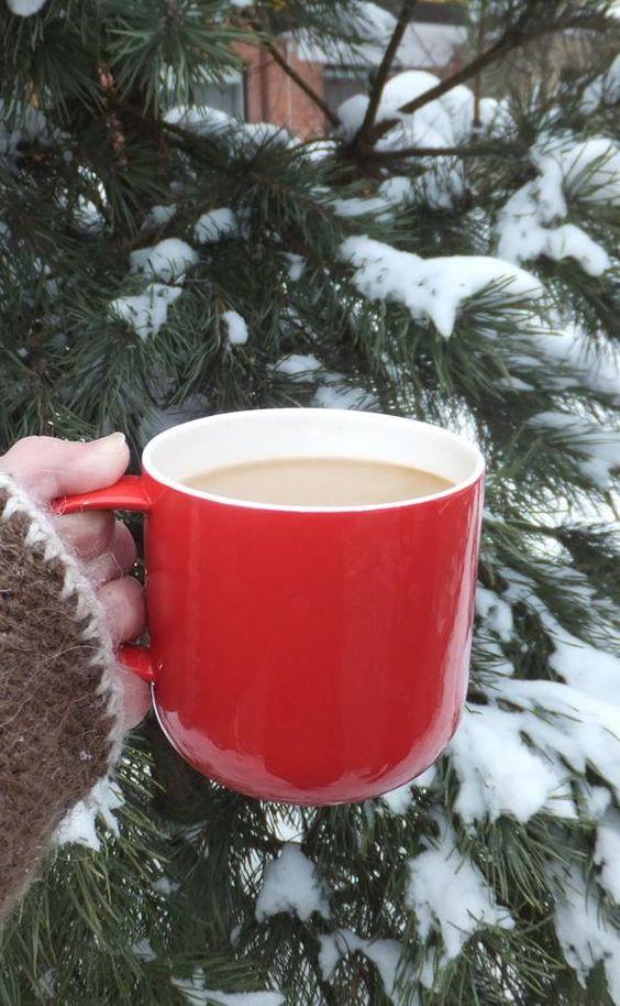 Все о кофе - Зима - единственное время года, когда все могут проникнуть в  сказку и верить в чудеса, словно маленькие дети. Самое волшебное время в  году! | Facebook